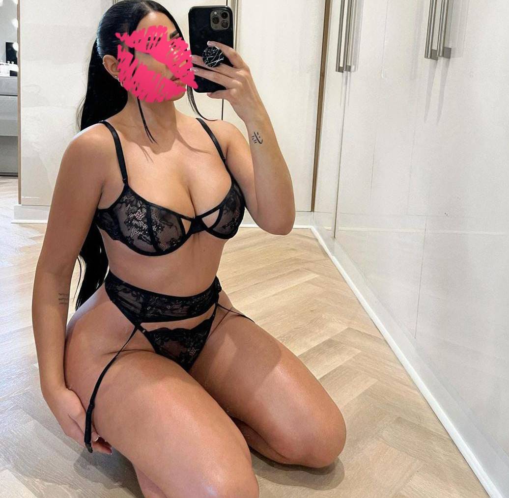 Avcılar Escort Bayan Gizem İle Tutkulu Bir İlişki Yaşayın