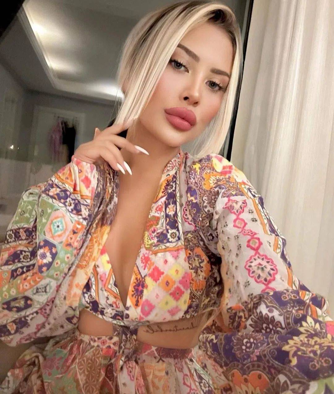 Avcılar Escort Gül İle Çekici Bir Gece